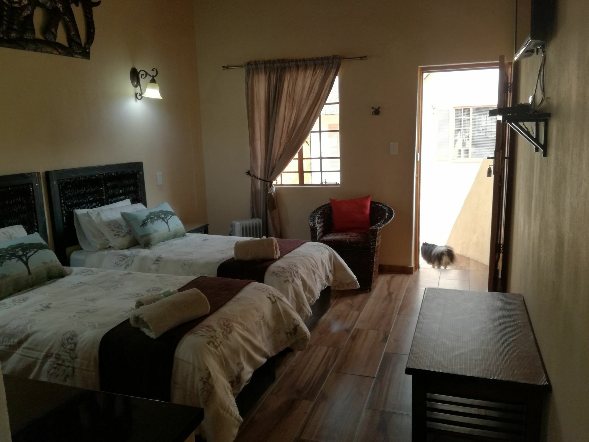 All Over Africa Guest House Kempton Park Exterior foto