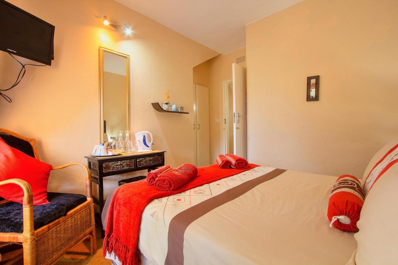 All Over Africa Guest House Kempton Park Exterior foto