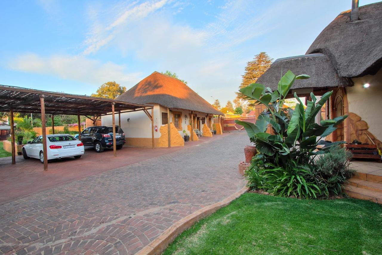 All Over Africa Guest House Kempton Park Exterior foto